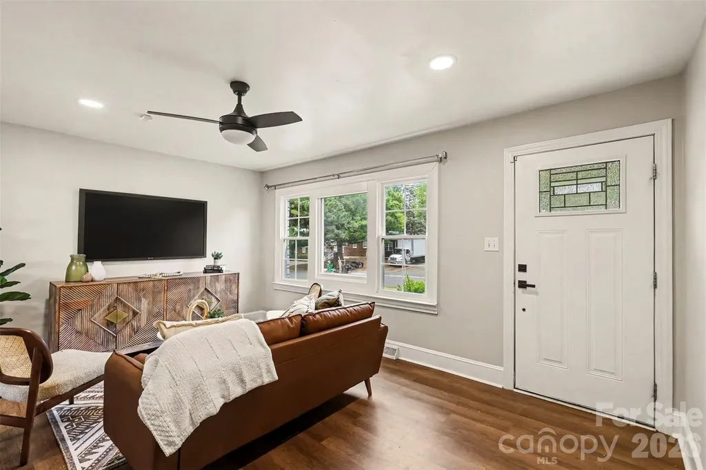 3430 Meredith Avenue Charlotte NC 28208