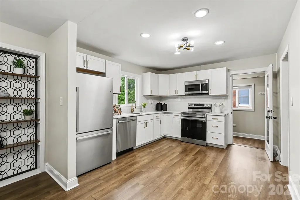 3430 Meredith Avenue Charlotte NC 28208