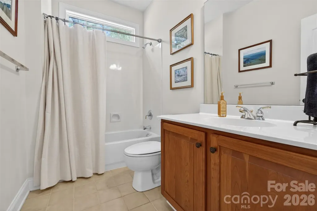 1900 Crestgate Drive Waxhaw NC 28173
