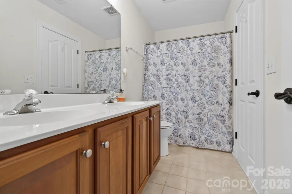 1900 Crestgate Drive Waxhaw NC 28173