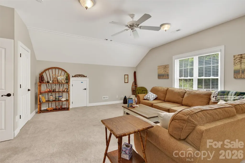 1900 Crestgate Drive Waxhaw NC 28173