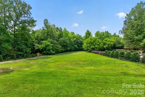 1900 Crestgate Drive Waxhaw NC 28173