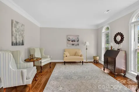 1900 Crestgate Drive Waxhaw NC 28173