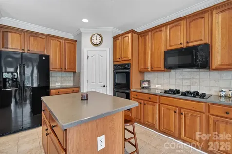 1900 Crestgate Drive Waxhaw NC 28173