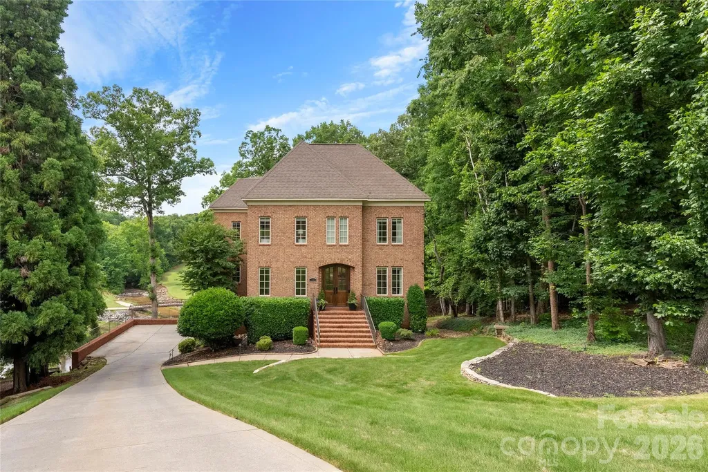 208 Tinkham Trail Cramerton NC 28032