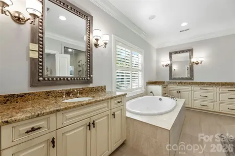 208 Tinkham Trail Cramerton NC 28032