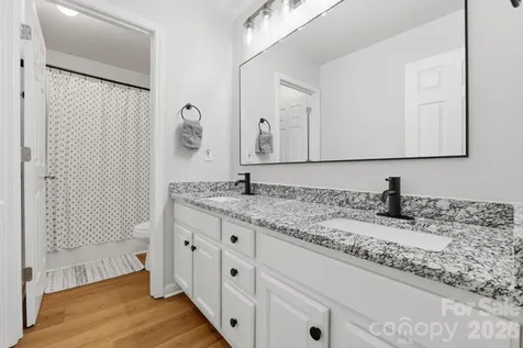 6122 Colonial Garden Drive Huntersville NC 28078