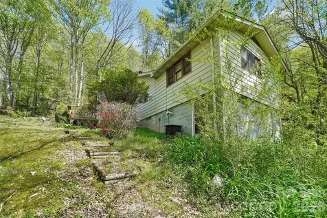 66 Pinto Trail Sylva NC 28779