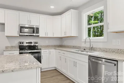 418 Digh Street Gastonia NC 28052