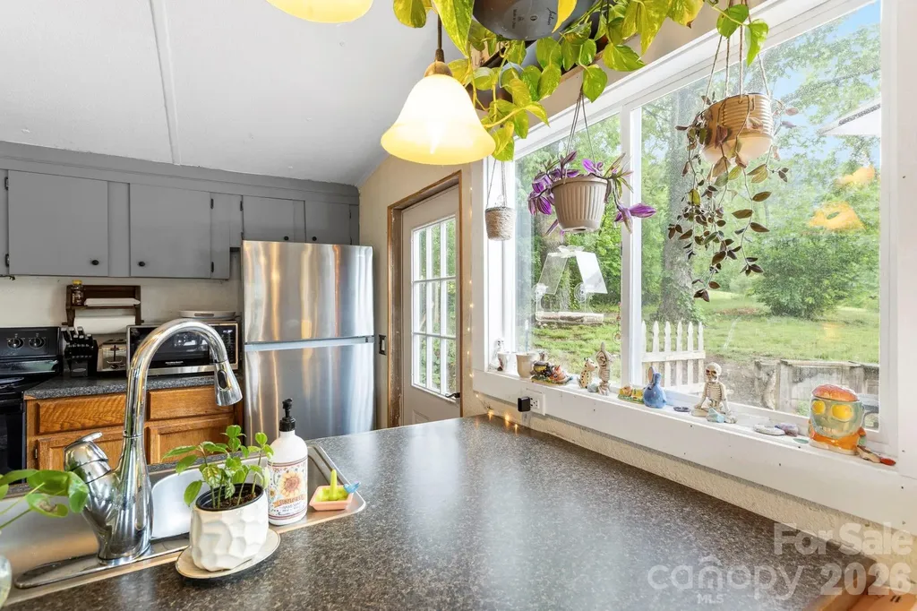 4 Mountain View Road Asheville NC 28805
