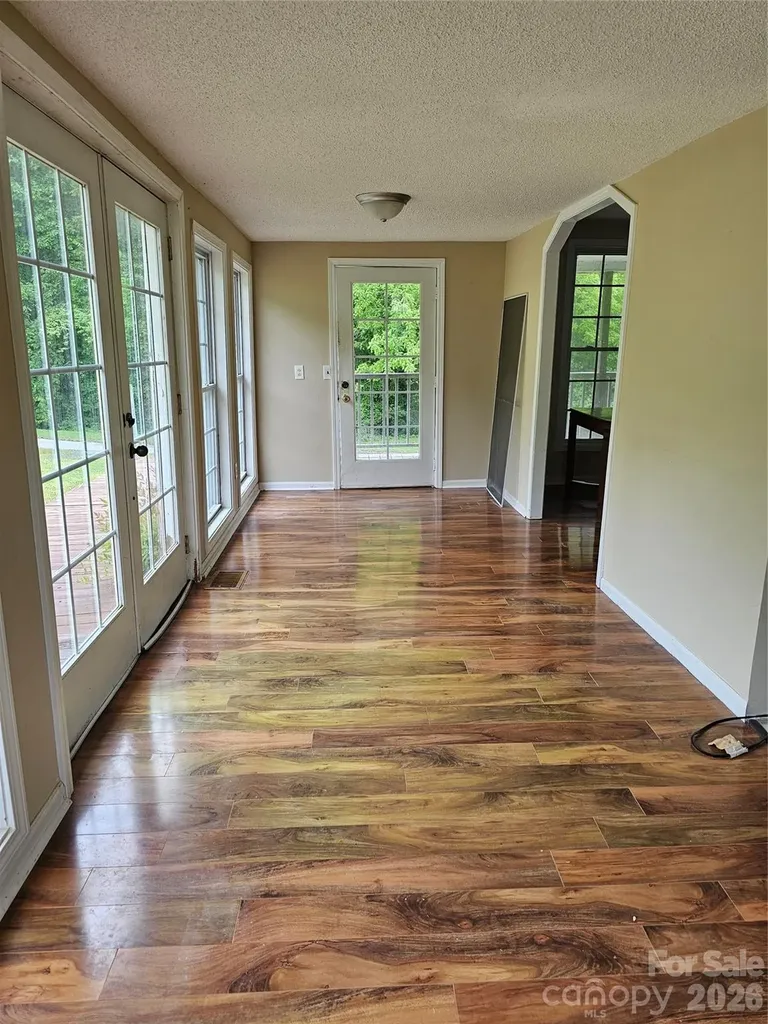 656 Water Street Bakersville NC 28705