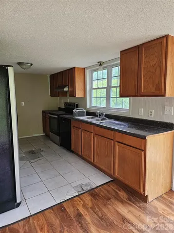 656 Water Street Bakersville NC 28705