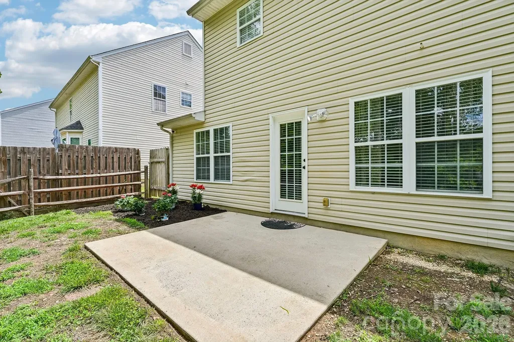 127 Elrosa Road Mooresville NC 28115