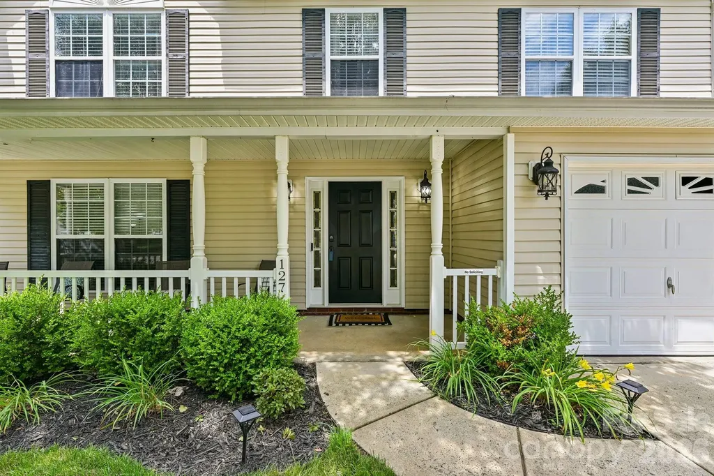 127 Elrosa Road Mooresville NC 28115