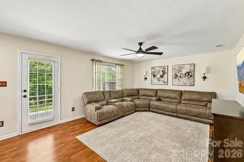 127 Elrosa Road Mooresville NC 28115