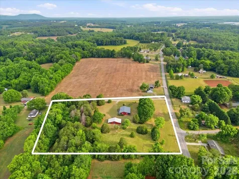 4639 Hickory Lincolnton Highway Newton NC 28658