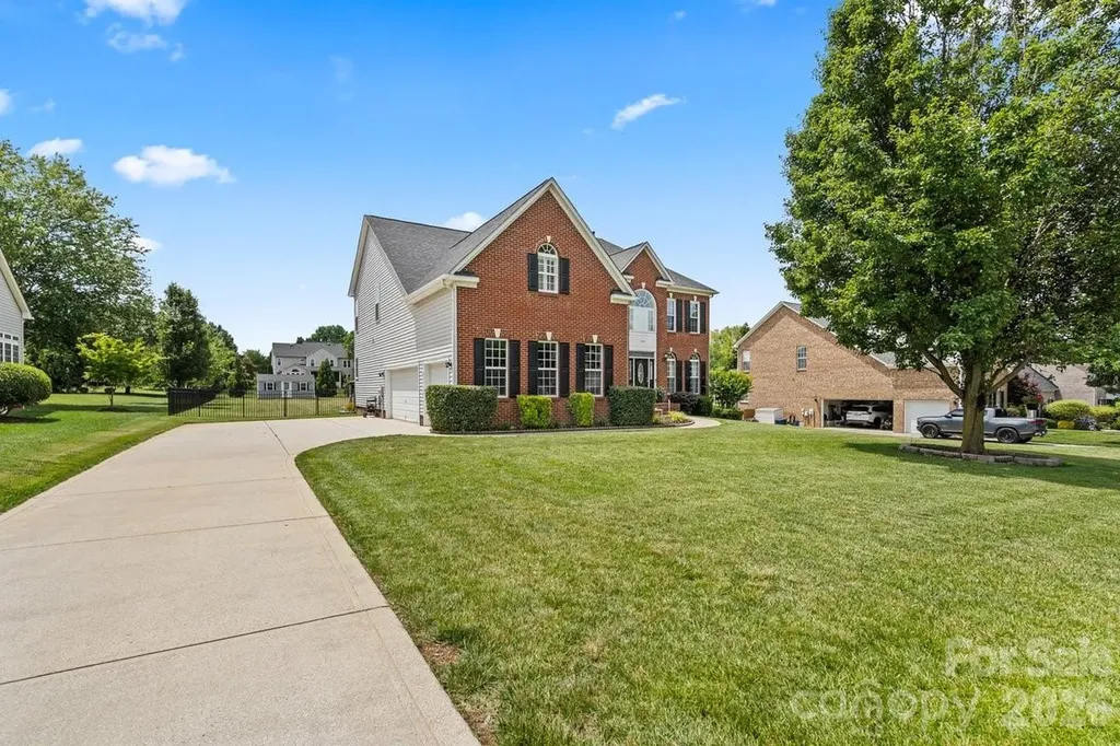 286 Corona Circle Mooresville NC 28117