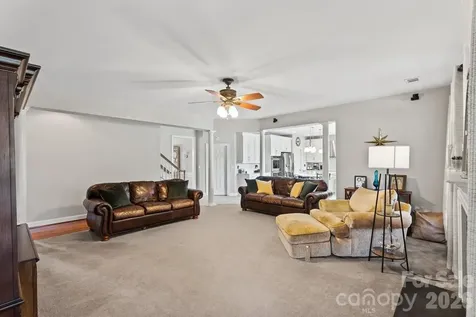 286 Corona Circle Mooresville NC 28117