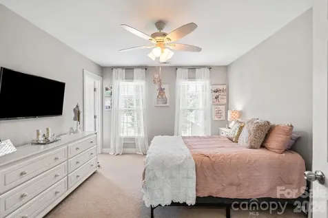 286 Corona Circle Mooresville NC 28117