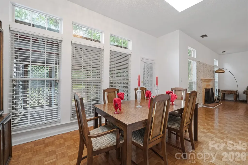 9426 Cantle Drive Charlotte NC 28216