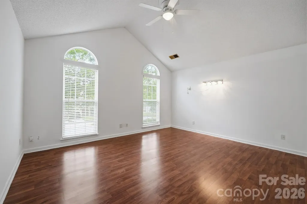 9426 Cantle Drive Charlotte NC 28216