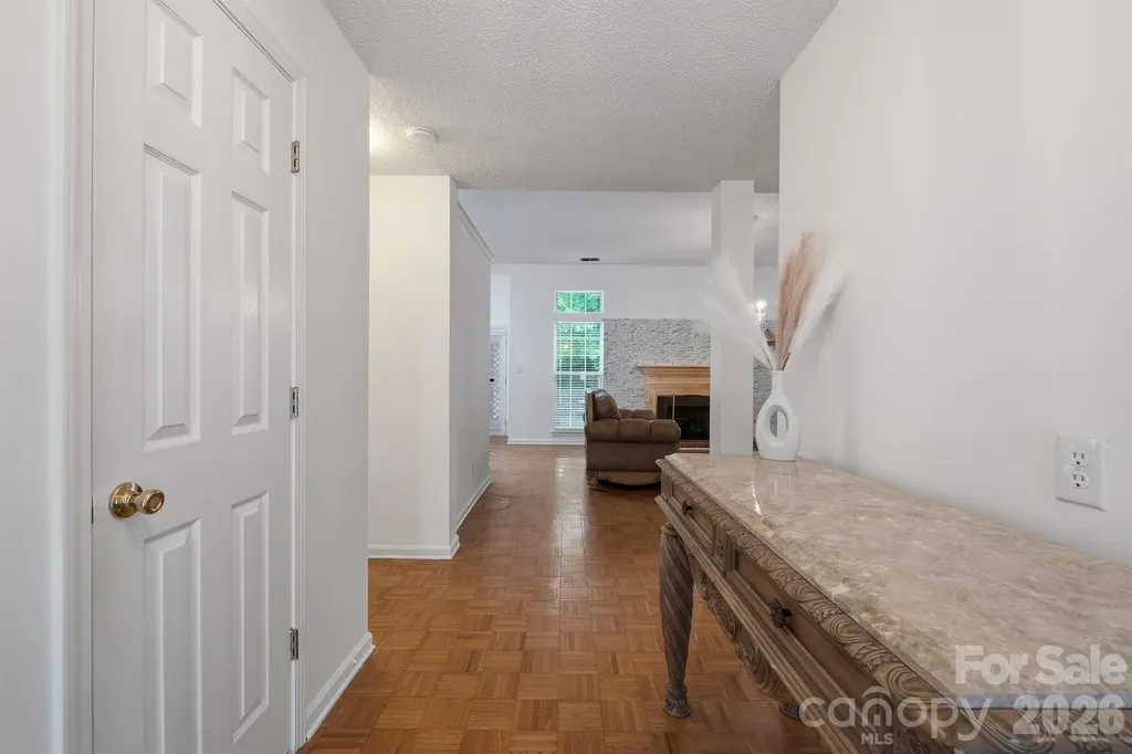 9426 Cantle Drive Charlotte NC 28216