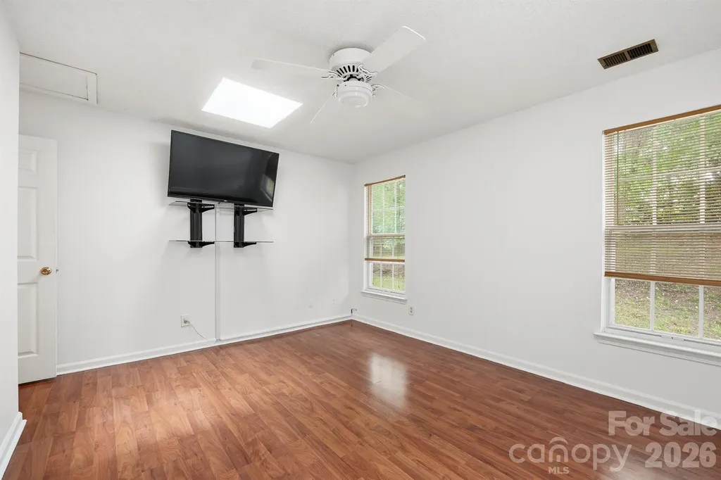 9426 Cantle Drive Charlotte NC 28216