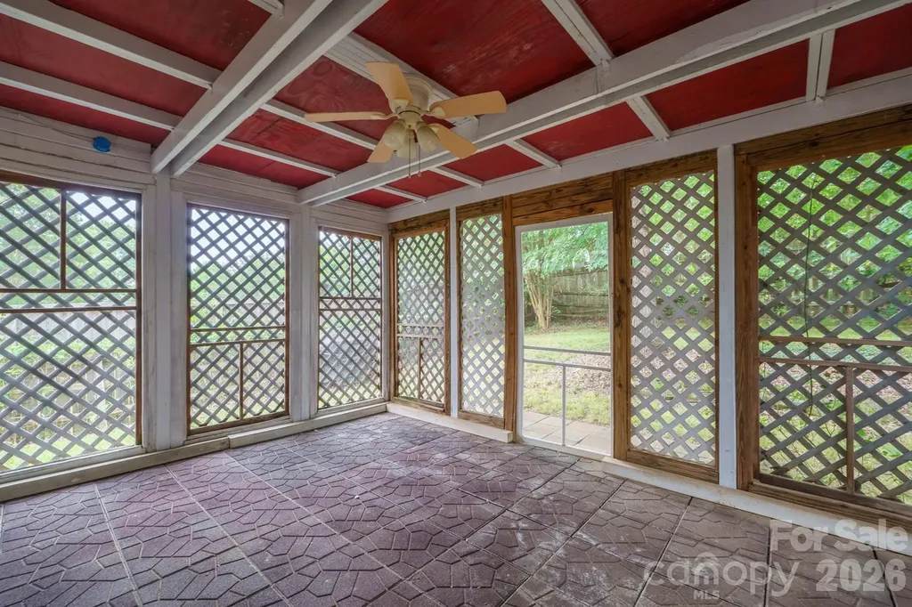9426 Cantle Drive Charlotte NC 28216