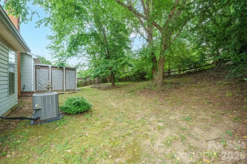 9426 Cantle Drive Charlotte NC 28216
