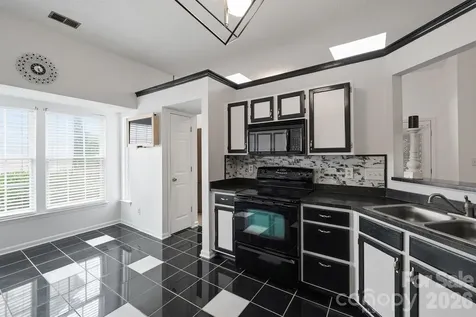 9426 Cantle Drive Charlotte NC 28216