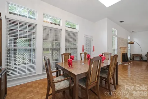 9426 Cantle Drive Charlotte NC 28216
