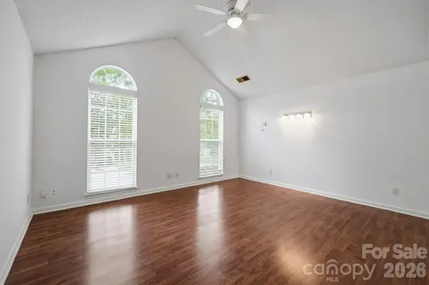 9426 Cantle Drive Charlotte NC 28216