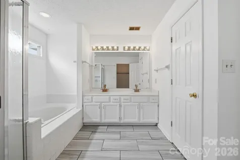 9426 Cantle Drive Charlotte NC 28216