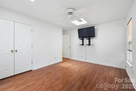 9426 Cantle Drive Charlotte NC 28216