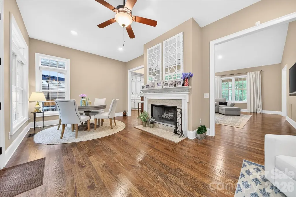 2932 Oakdale Road Charlotte NC 28216