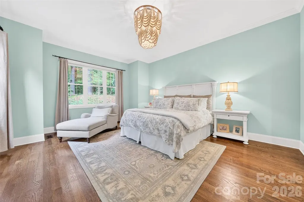 2932 Oakdale Road Charlotte NC 28216