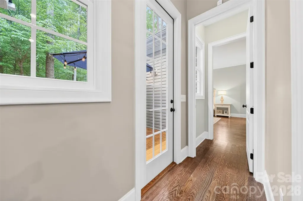 2932 Oakdale Road Charlotte NC 28216