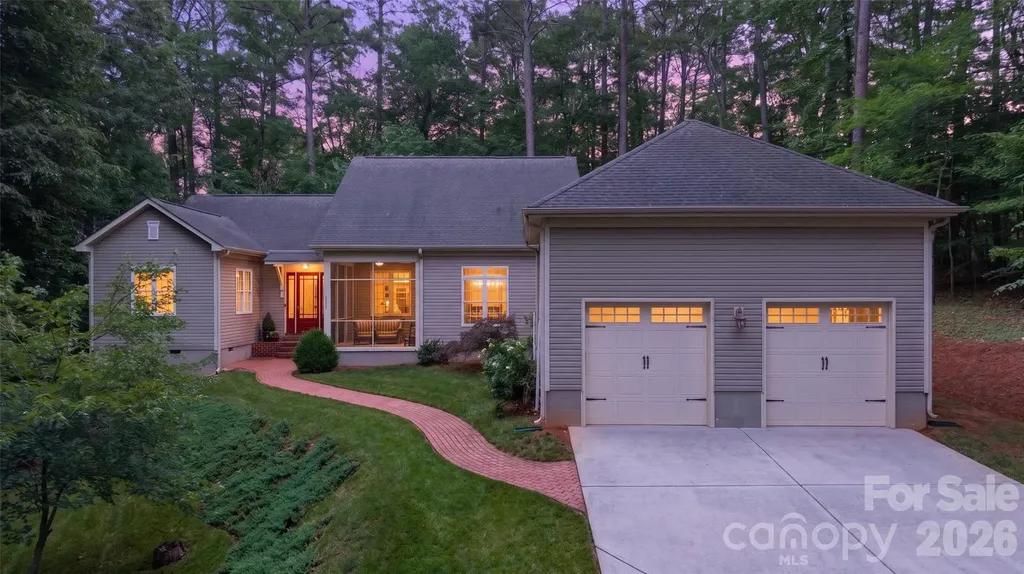 2932 Oakdale Road Charlotte NC 28216