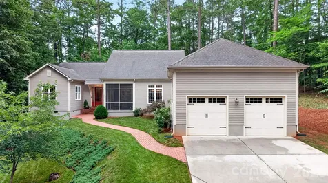 2932 Oakdale Road Charlotte NC 28216