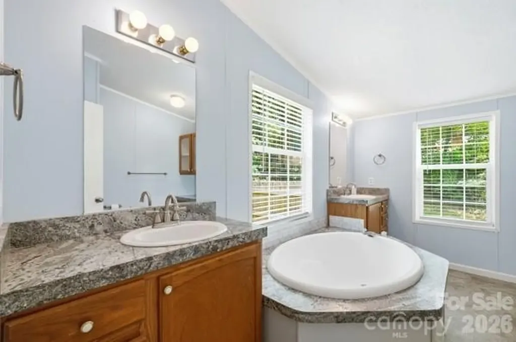 864 Stowe Lane Gastonia NC 28056