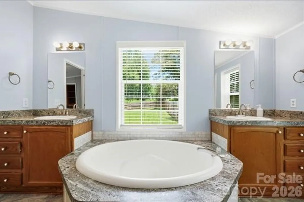 864 Stowe Lane Gastonia NC 28056
