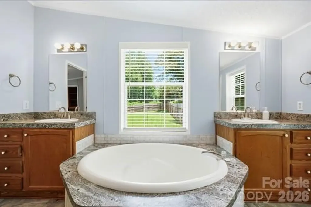 864 Stowe Lane Gastonia NC 28056