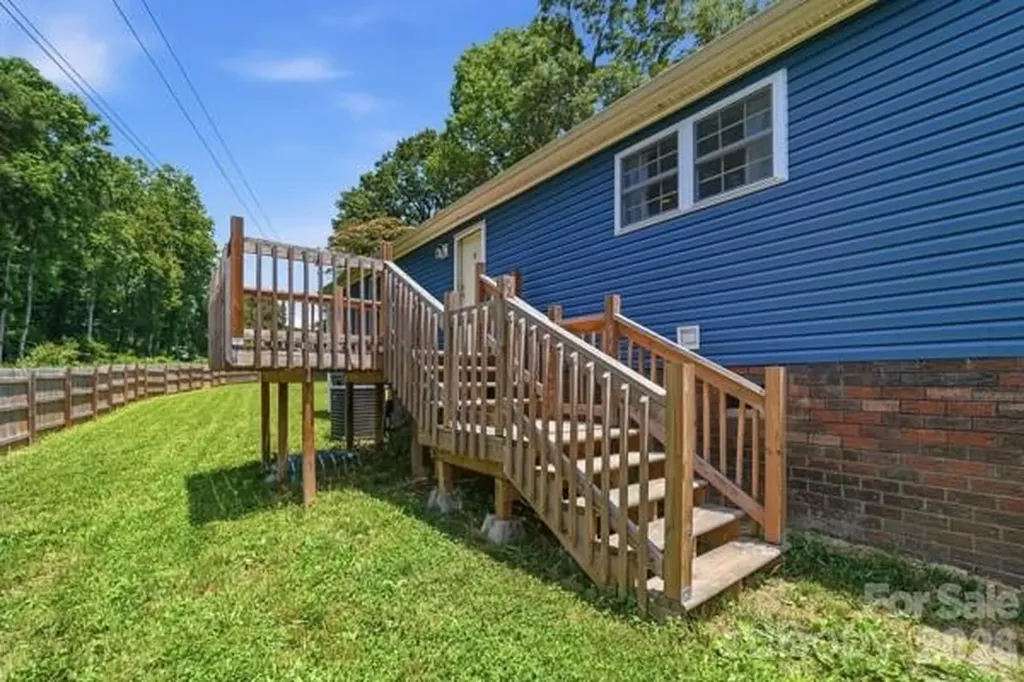 864 Stowe Lane Gastonia NC 28056