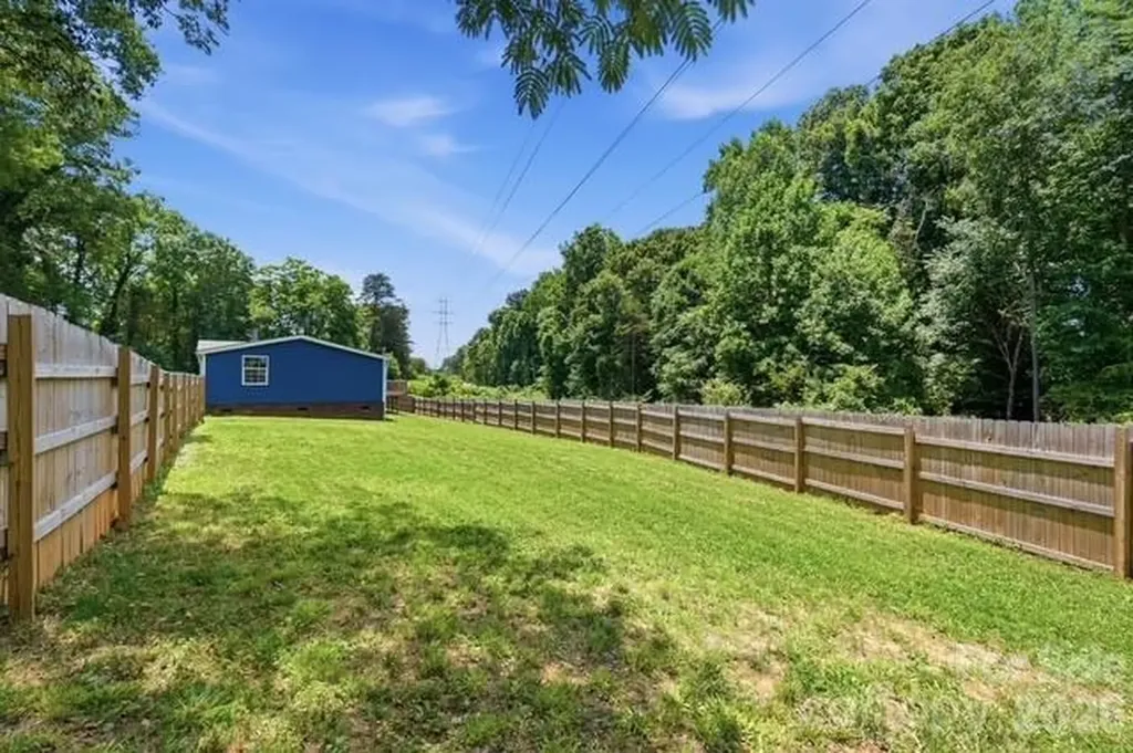 864 Stowe Lane Gastonia NC 28056