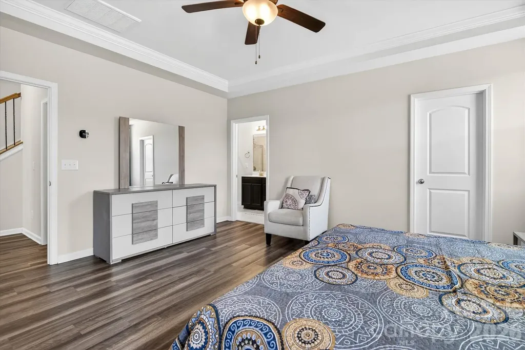 6629 Meridale Forest Drive Charlotte NC 28269