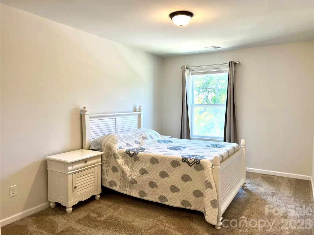 6629 Meridale Forest Drive Charlotte NC 28269