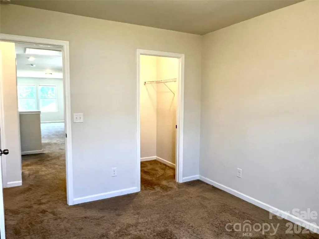 6629 Meridale Forest Drive Charlotte NC 28269