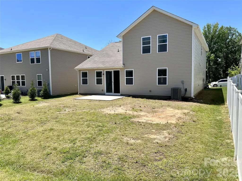 6629 Meridale Forest Drive Charlotte NC 28269