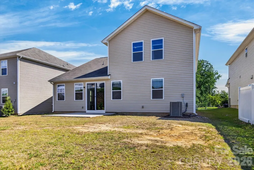 6629 Meridale Forest Drive Charlotte NC 28269