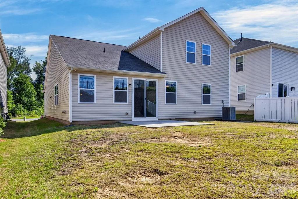 6629 Meridale Forest Drive Charlotte NC 28269
